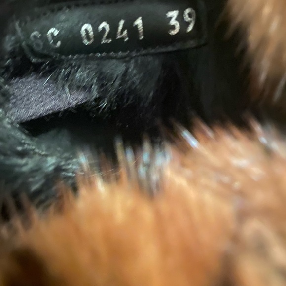 Louis Vuitton Pillow Mink Fur & Leather Boots - Picture 6 of 11